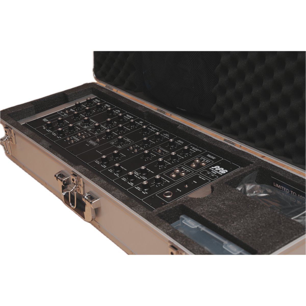 PPG 1002 Mk2 im Flightcase, schräge Nahaufnahme