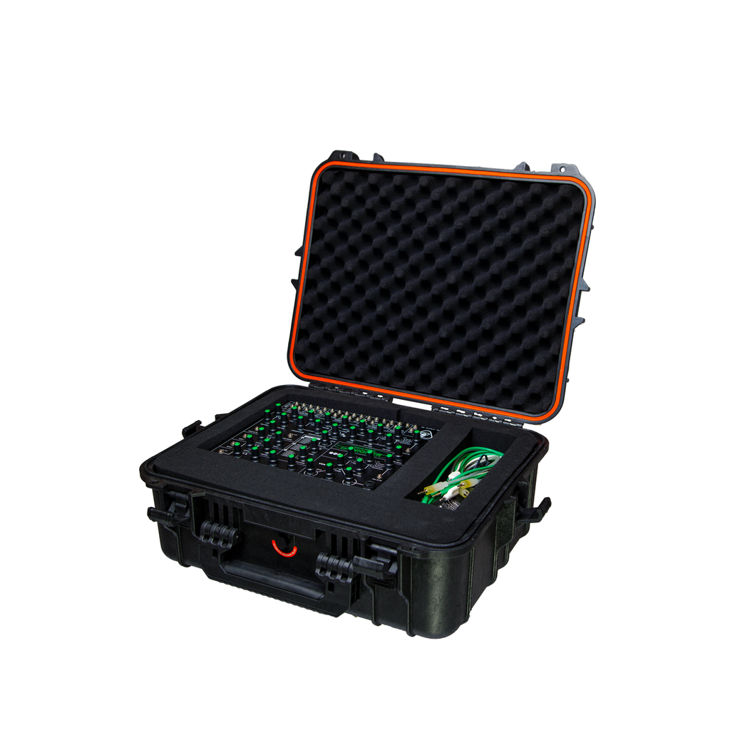 swEnigiser Limited Edition im offenen Secret Gorilla Flightcase mit Patchkabeln