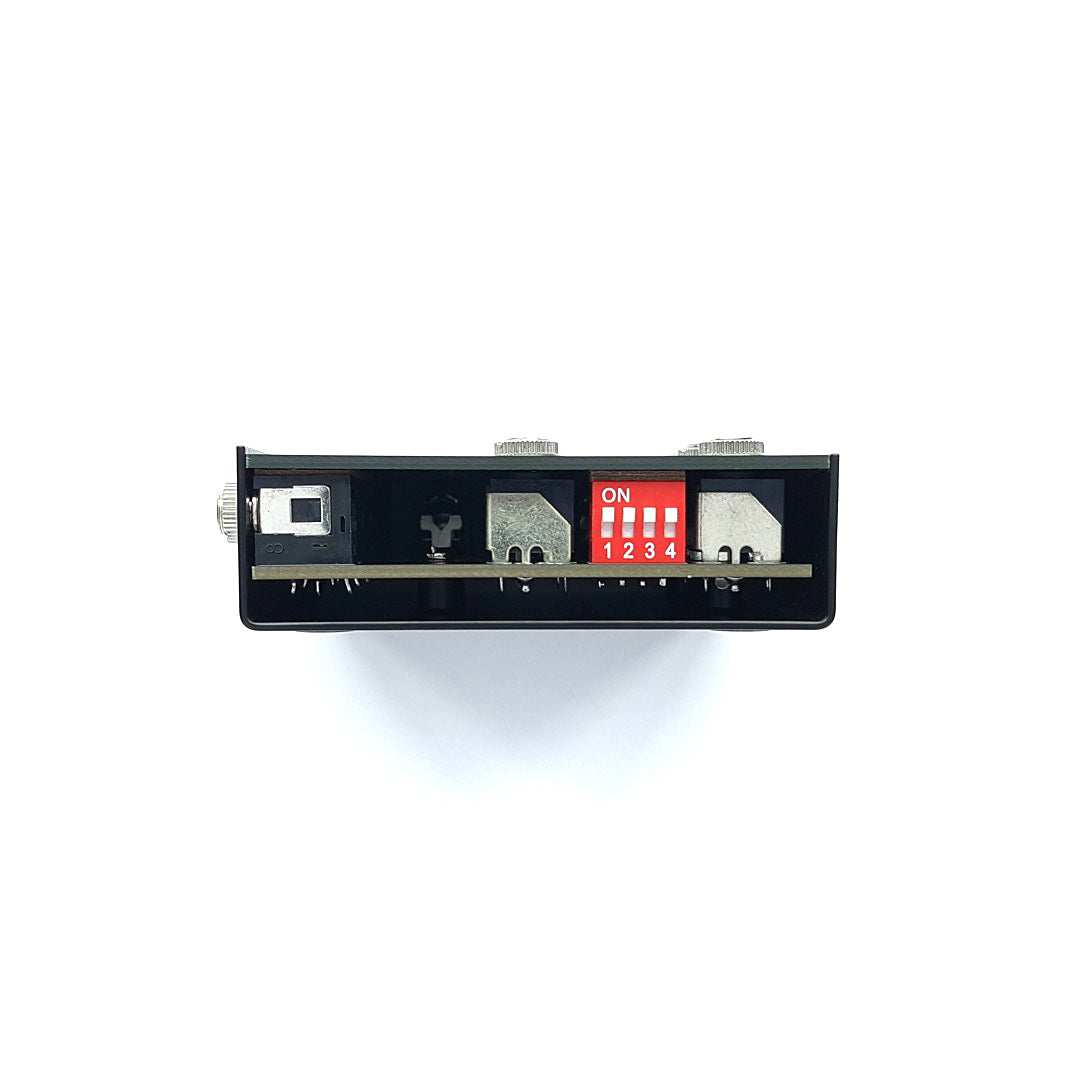DF Audio Nanopatch M Patchbay, Seitenansicht von der anderen Seite