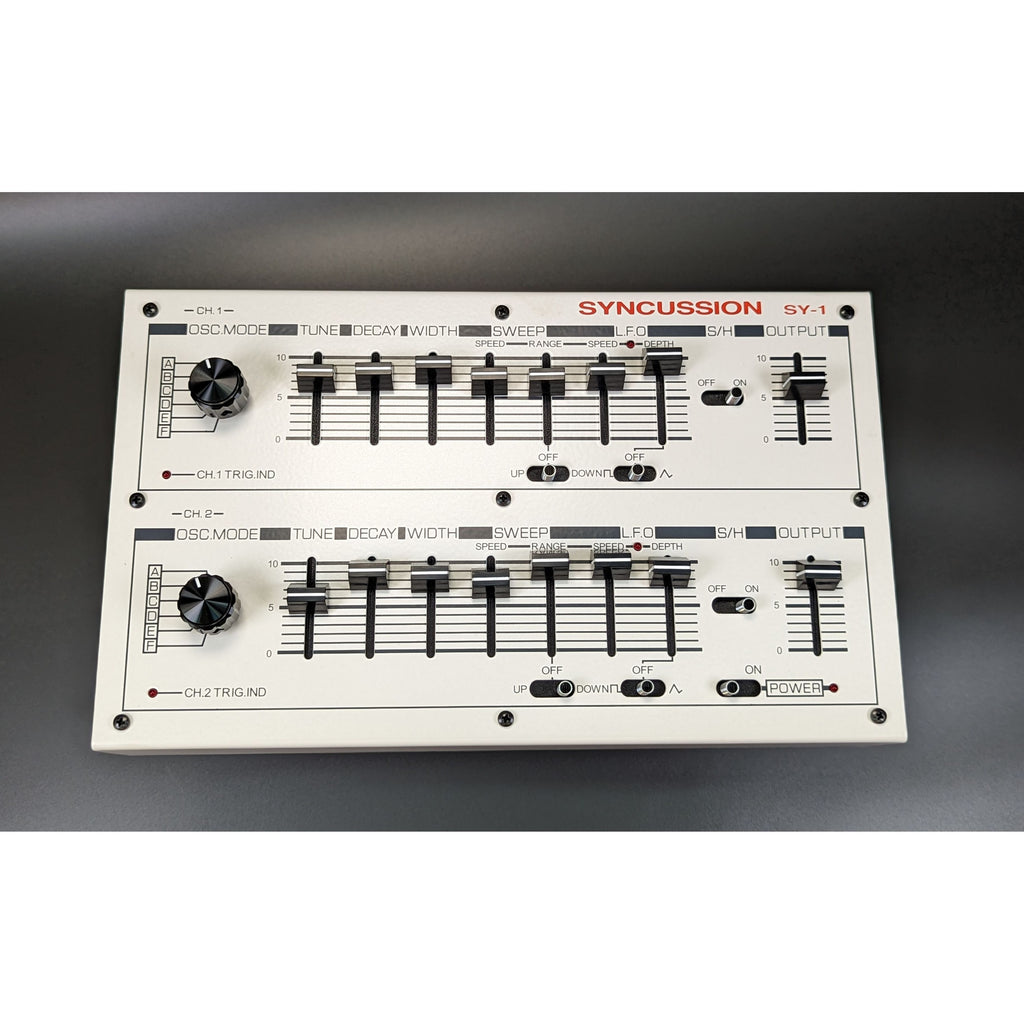 Michigan Synth Works SY-1 analoger Drum-Synthesizer, Pearl Syncussion Replika